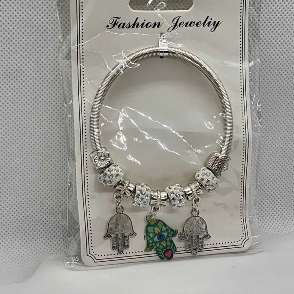 Brand New   Three Hamsa  Bracelet